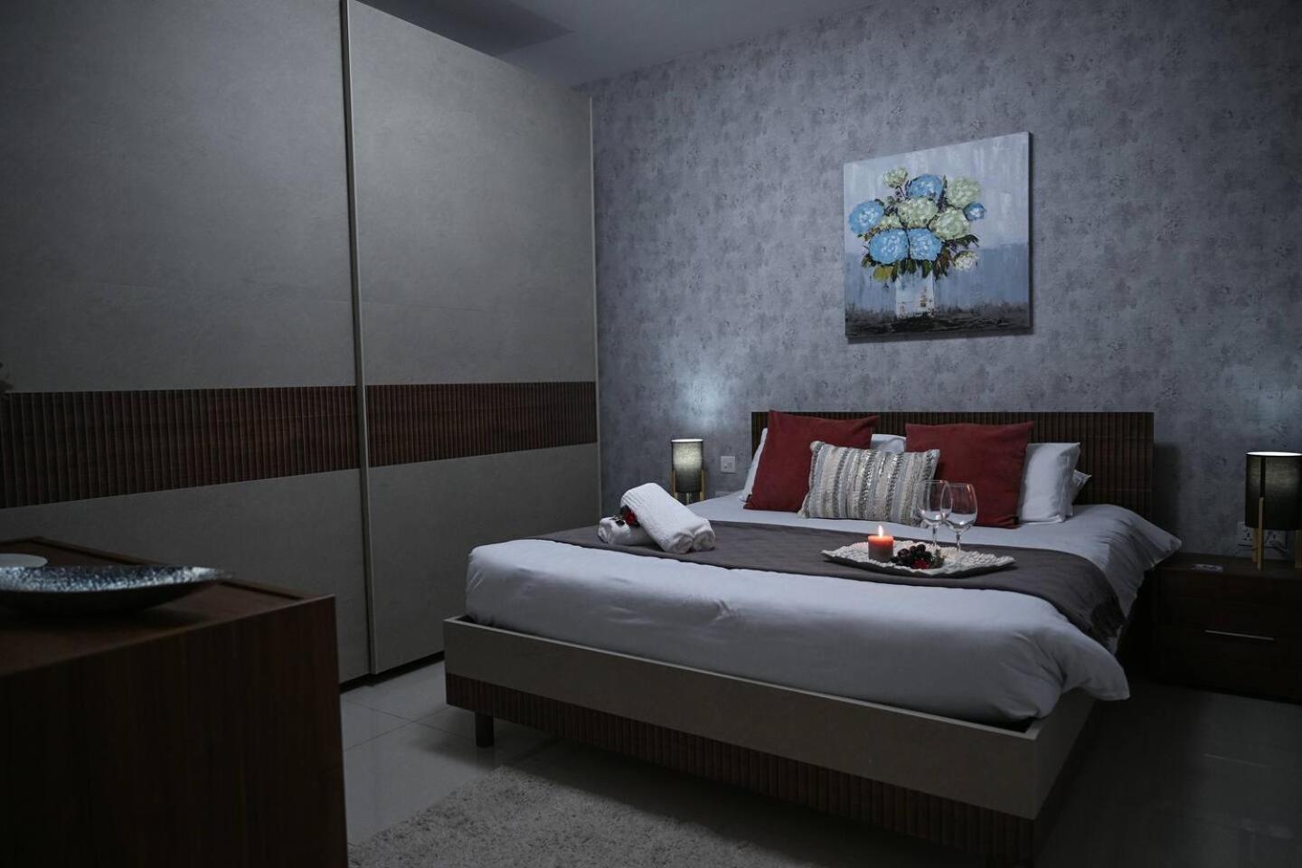 Fl 3 Ta'Lonza Luxury With Hot Tub By Homely Mellieħa Exterior foto